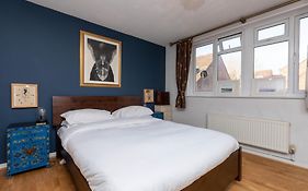 Battersea 2 Bedroom Flat